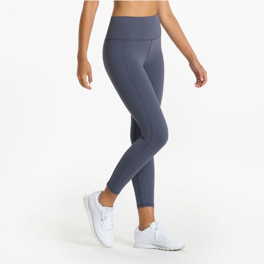 NWT Vuori Studio Pocket Legging ✨FLAW✨